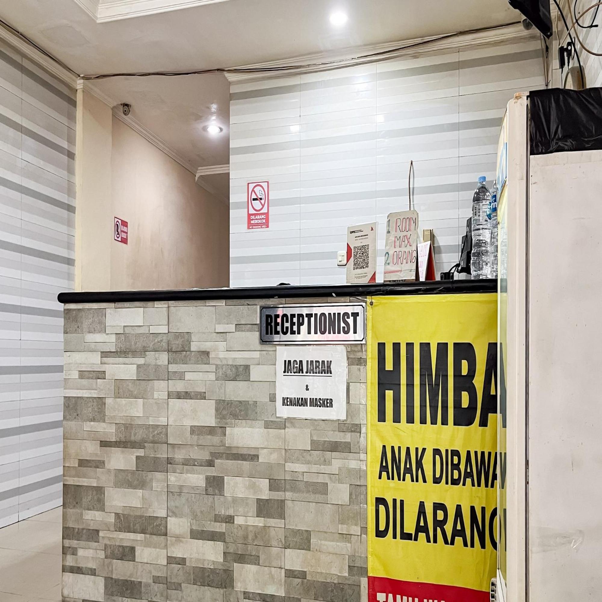 Arcadia Rooms Redpartner Jakarta Buitenkant foto